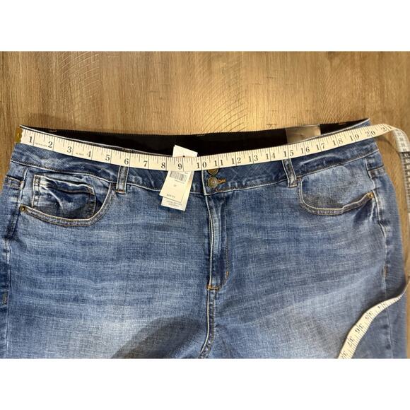 NWT Lane Bryant Venezia Mid Rise Stretch Denim Jeans Pants Women's Size 22 NEW - Picture 7 of 14